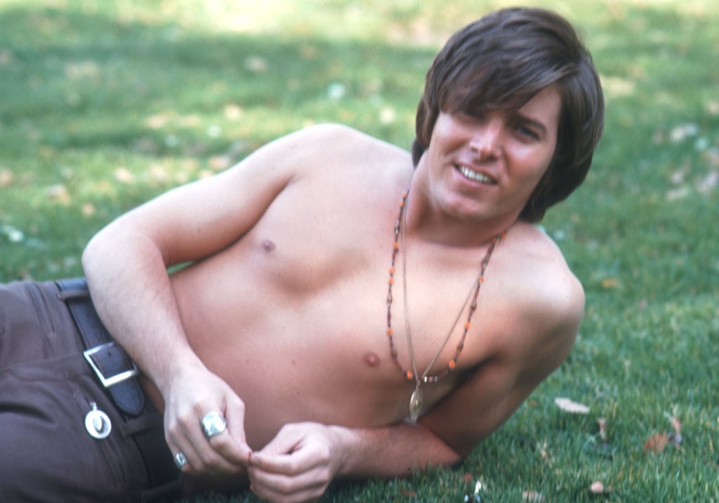 Celebrity Net Worth logo