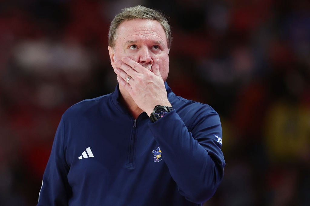 Celebrity Net Worth logo