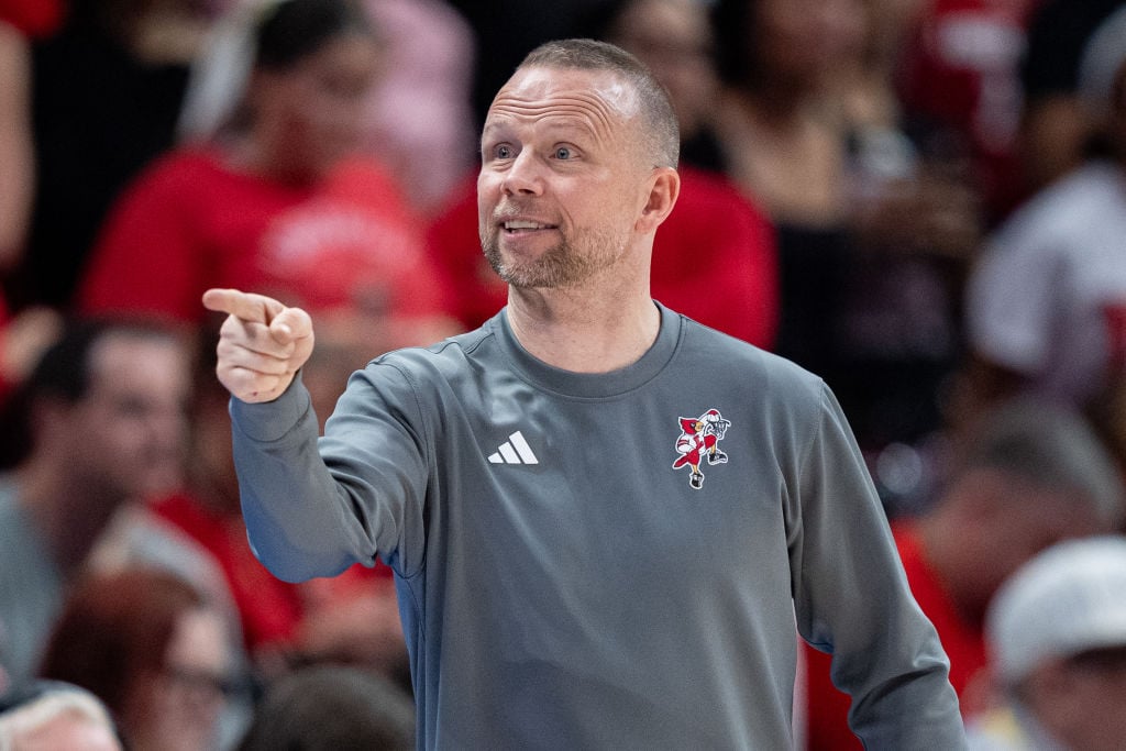 Celebrity Net Worth logo